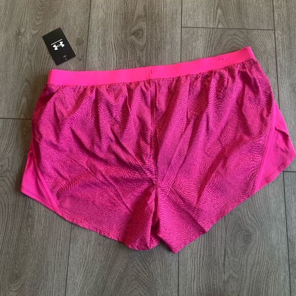 Under armour fly by 2.0 printed shorts perfect for summer - Picture 3 of 5